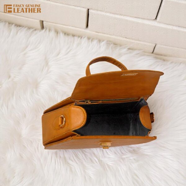 Stylish Genuine Leather Ladies Handbag - Image 4