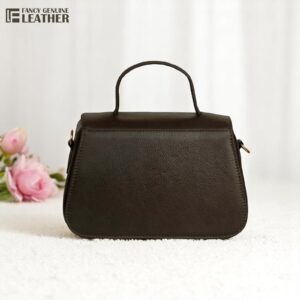 Stylish Genuine Leather Ladies Handbag With Elegant