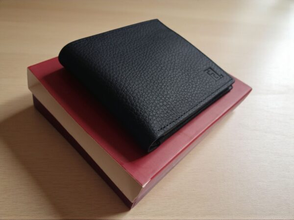 Men’s Genuine Leather Wallet with Coin Pocket, Card Slots & Hidden Pockets - Image 4